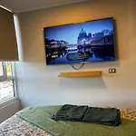 Dep 3 Piezas 1 Bano, Centrico , Wifi , Aire Acondicionado , Parking Privado, Lavanderia , Gym, En El Centro De La Ciudad